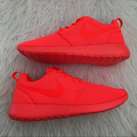 NEW Nike Rare Roshe One Women’s Sneakers - Picture 6 of 6